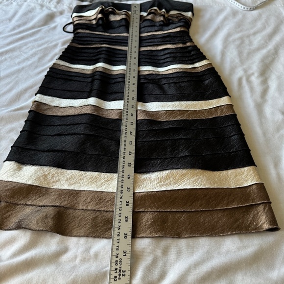 Collection Dressbarn Sleeveless Knee Length Dress 4 Metallic Pleated Grad Prom - Picture 14 of 16